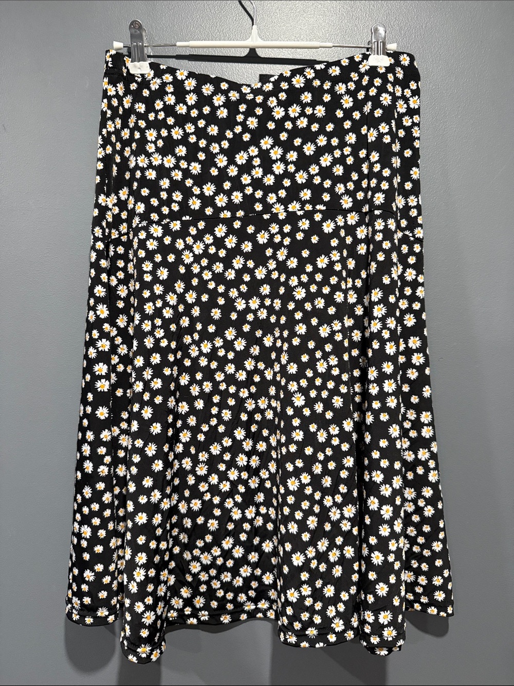 Black Daisy-Print A-Line Midi Skirt